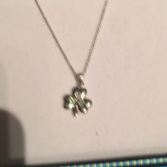 Shamrock silver pendent green agate silver chain - Picture 1 of 1